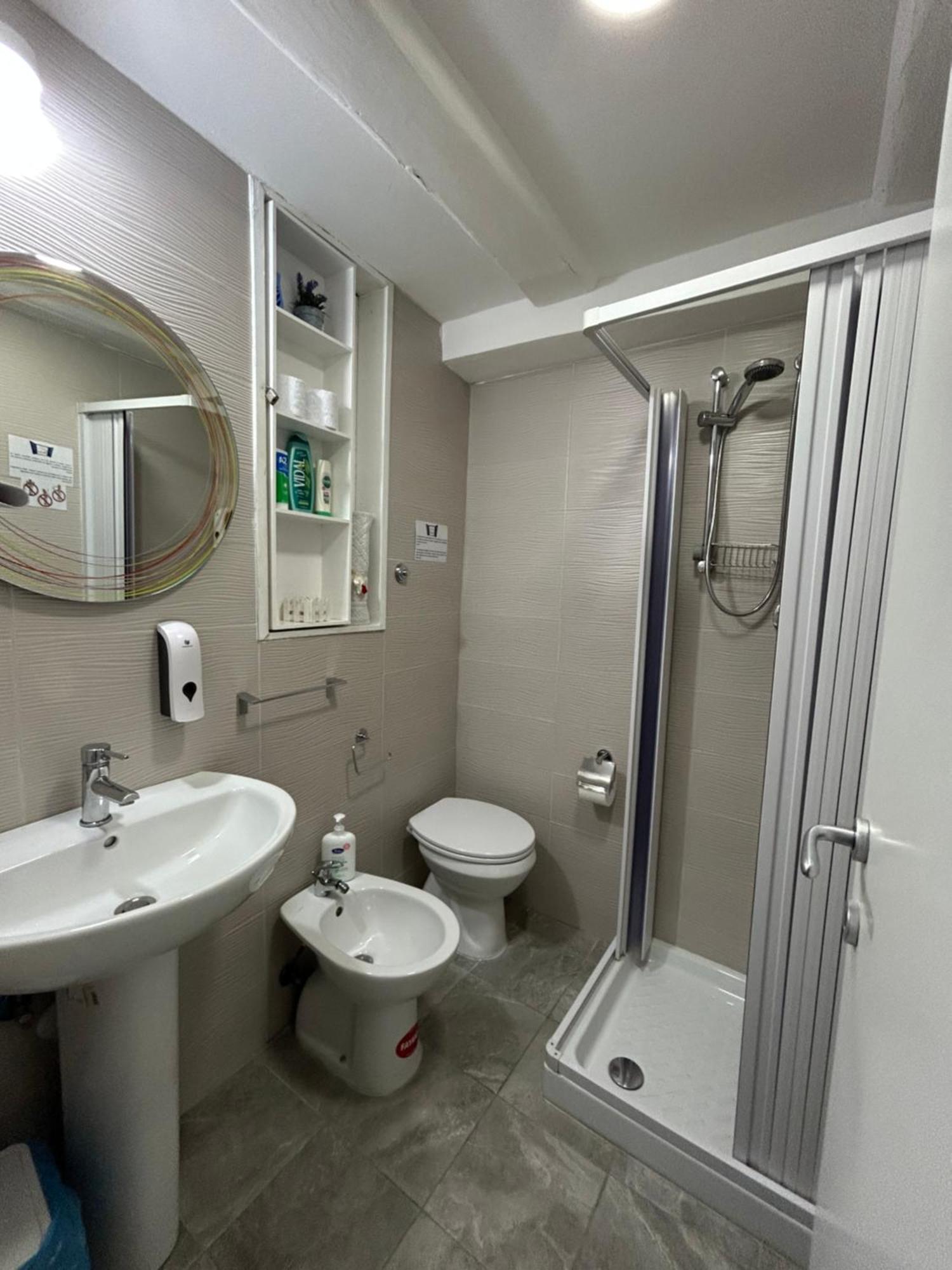 Casa Sofia Apartment เนเปิลส์ ภายนอก รูปภาพ