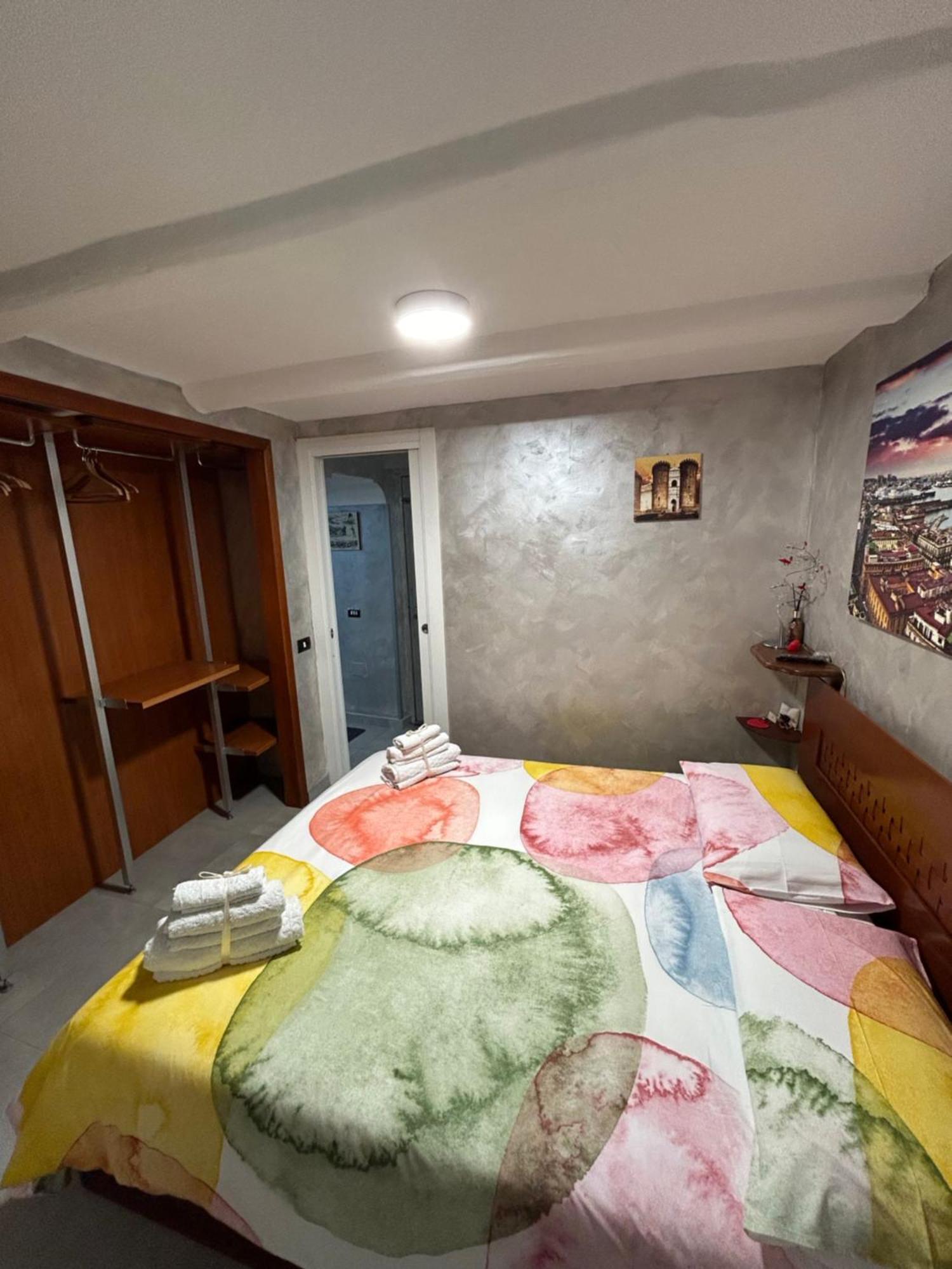 Casa Sofia Apartment เนเปิลส์ ภายนอก รูปภาพ