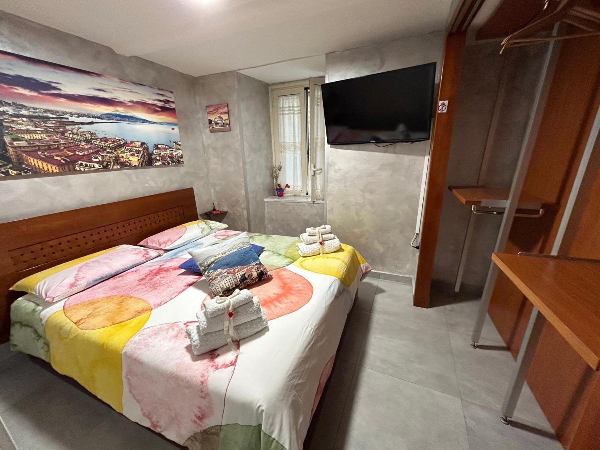 Casa Sofia Apartment เนเปิลส์ ภายนอก รูปภาพ
