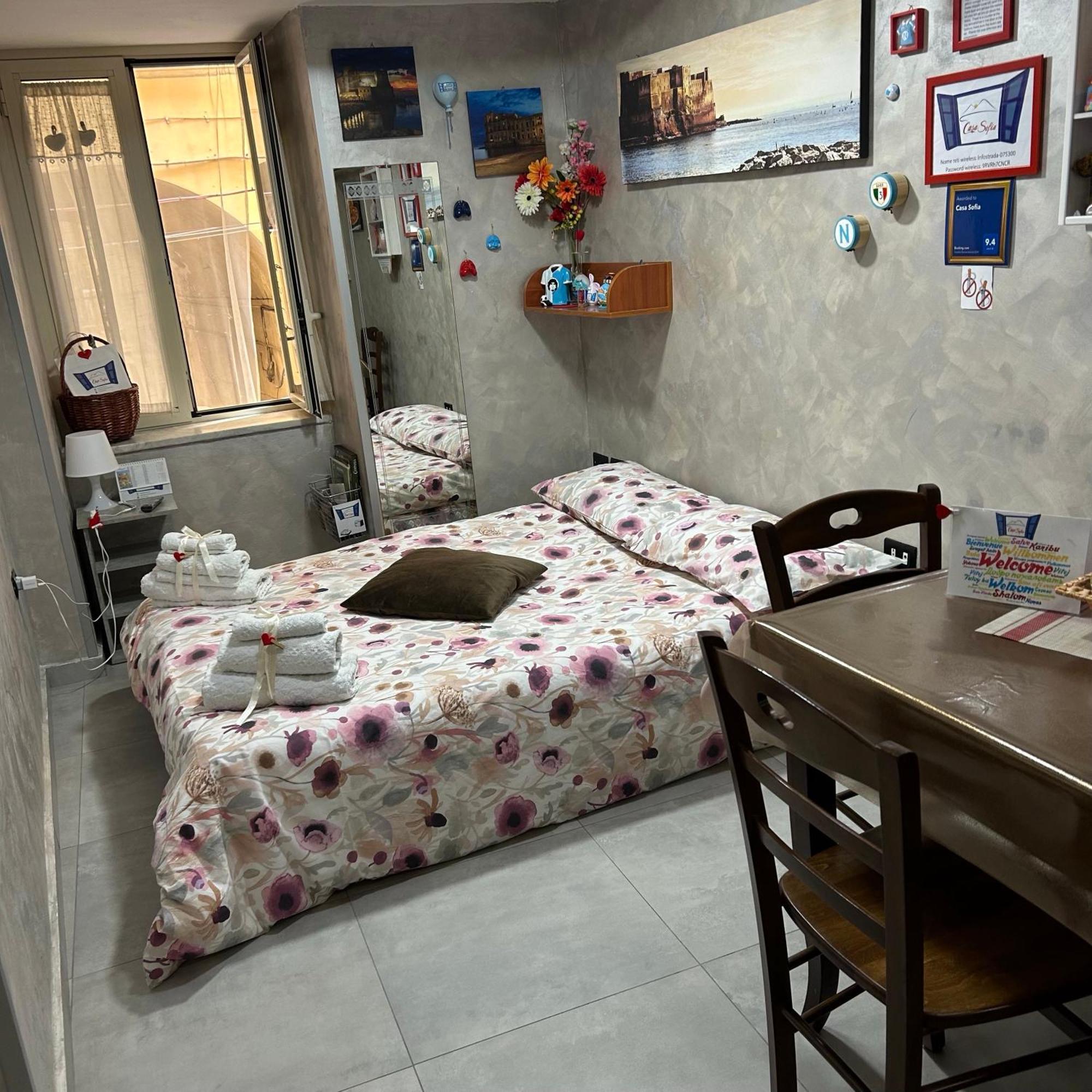Casa Sofia Apartment เนเปิลส์ ภายนอก รูปภาพ